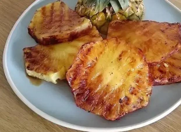 abacaxi ao forno